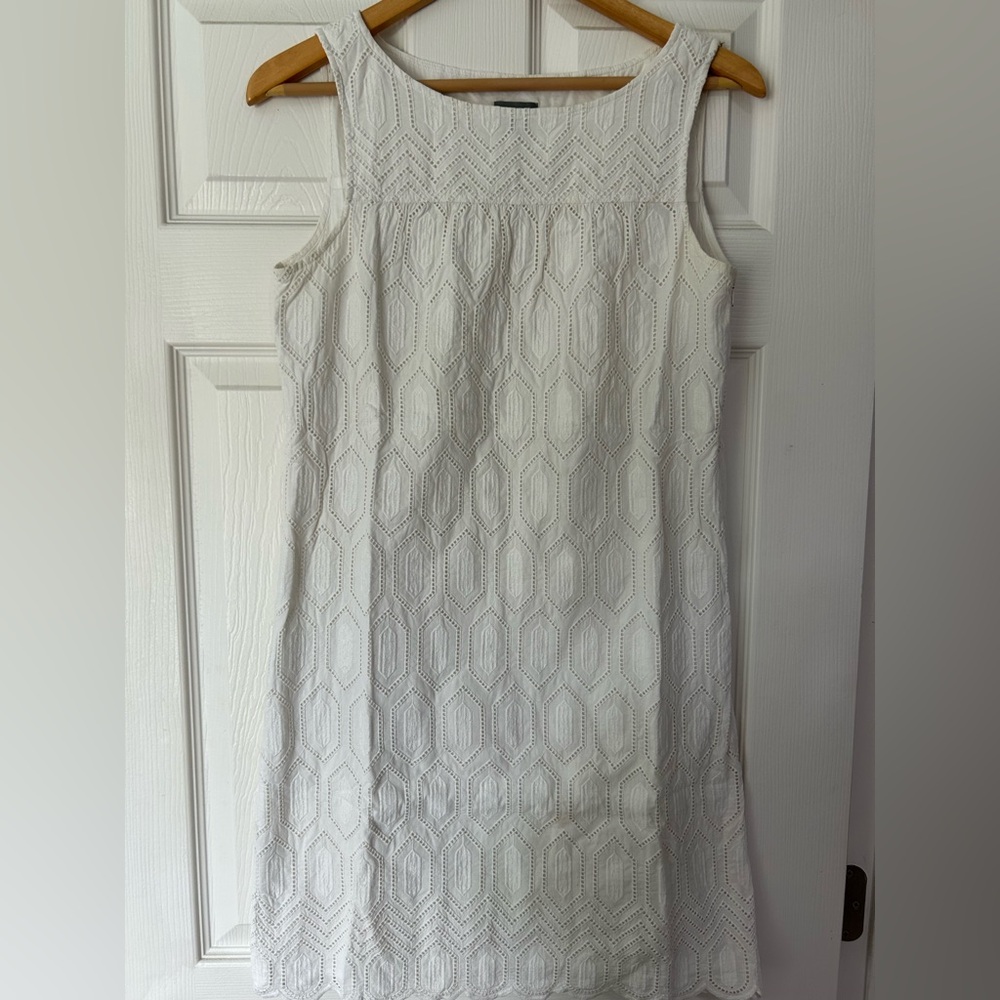 Ann Taylor while eyelet Sleeveless Dress size 6